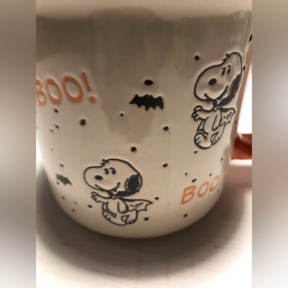Peanuts/Snoopy Dracula Halloween Boo! Mug/Cup - Picture 5 of 5